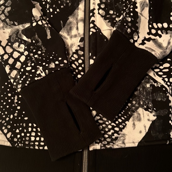 LULULEMON Rare Print Static Mist Scuba III Sweatshirt Hoodie Jacket—SZ. 4 - Picture 7 of 11